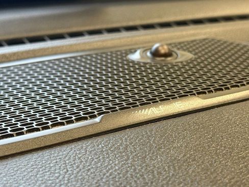 Used 2019 RAM 1500 Laramie image 37