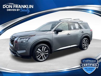 Used 2025 Nissan Pathfinder Platinum w/ Cargo Package