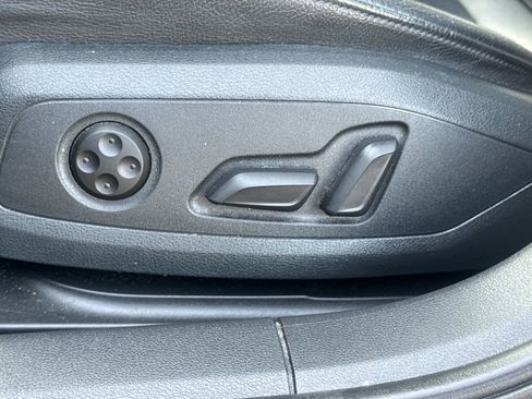 Used 2017 Audi A4 2.0T Premium Plus w/ Premium Plus Package image 23