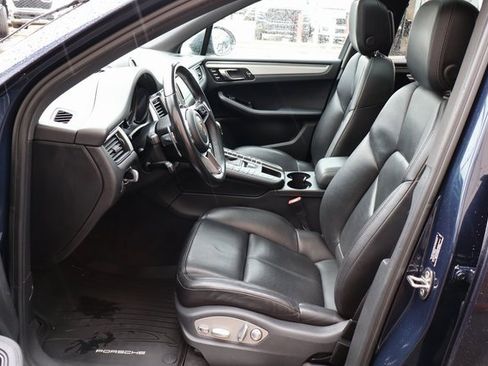 Used 2016 Porsche Macan S image 11