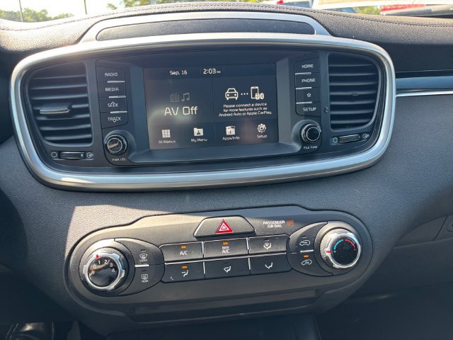 Used 2020 Kia Sorento LX AWD/4WD image 20