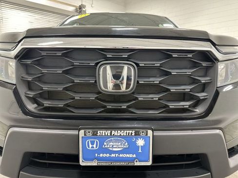 Used 2023 Honda Passport EX-L image 10