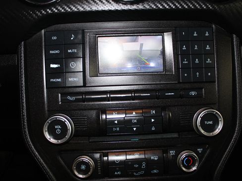 Used 2016 Ford Mustang Coupe image 16