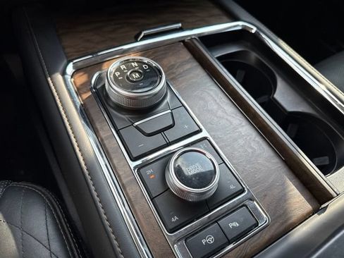 Used 2019 Ford Expedition Max Platinum AWD/4WD image 19