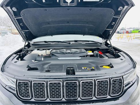 Used 2025 Jeep Wagoneer Series II image 45