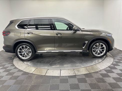 New 2026 BMW X5 xDrive40i AWD/4WD image 17
