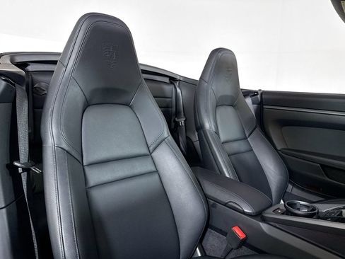 Certified 2024 Porsche 911 Carrera RWD image 18