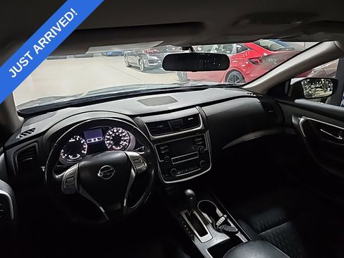 Used 2017 Nissan Altima 2.5 SV image 5