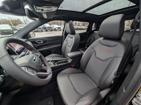 New 2026 Jeep Compass Trailhawk w/ Sun, Sound & Navigation Group image 2