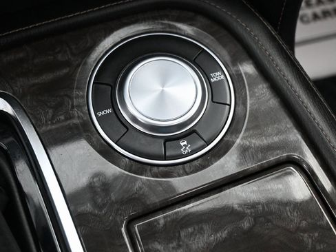 Used 2021 Nissan Armada Platinum w/ Captain's Chairs Package image 21