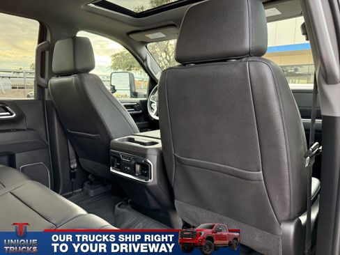 Used 2024 Chevrolet Silverado 3500 LTZ w/ LTZ Plus Package image 26