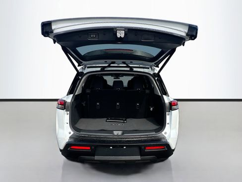 New 2026 Nissan Pathfinder SV image 27