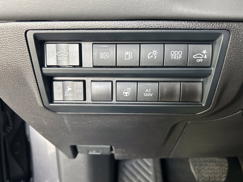 Used 2026 Toyota Tundra Capstone AWD/4WD image 27