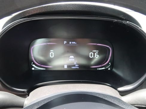 Used 2023 Kia Soul LX w/ Option Group 015 FWD image 13