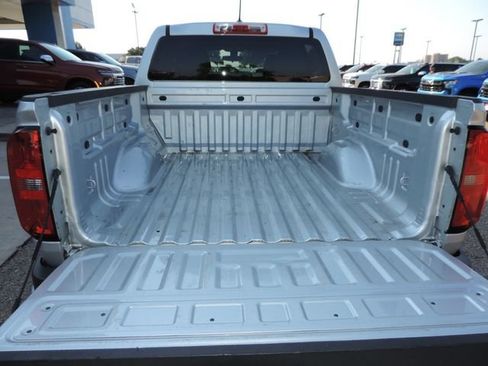 Used 2019 Chevrolet Colorado W/T w/ WT Convenience Package RWD image 14