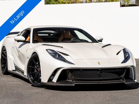 Used 2020 Ferrari 812 Superfast RWD image 4