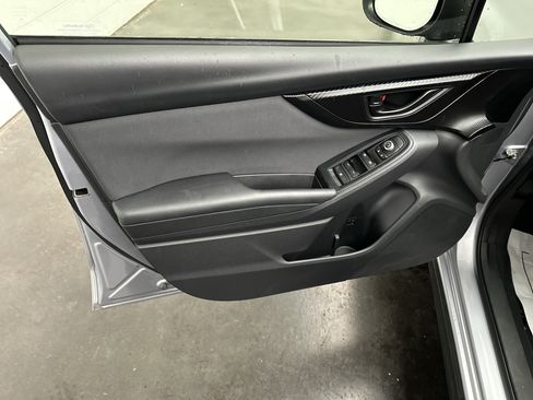Used 2023 Subaru Crosstrek 2.0i Premium AWD/4WD image 16