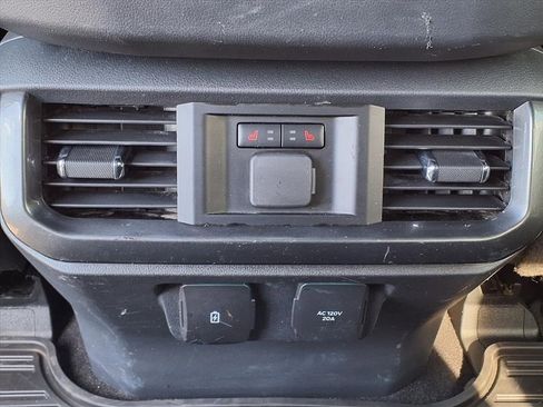 Used 2023 Ford F150 Lariat w/ Equipment Group 502A High image 17