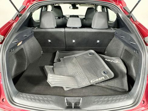 Certified 2018 Toyota C-HR XLE FWD image 25