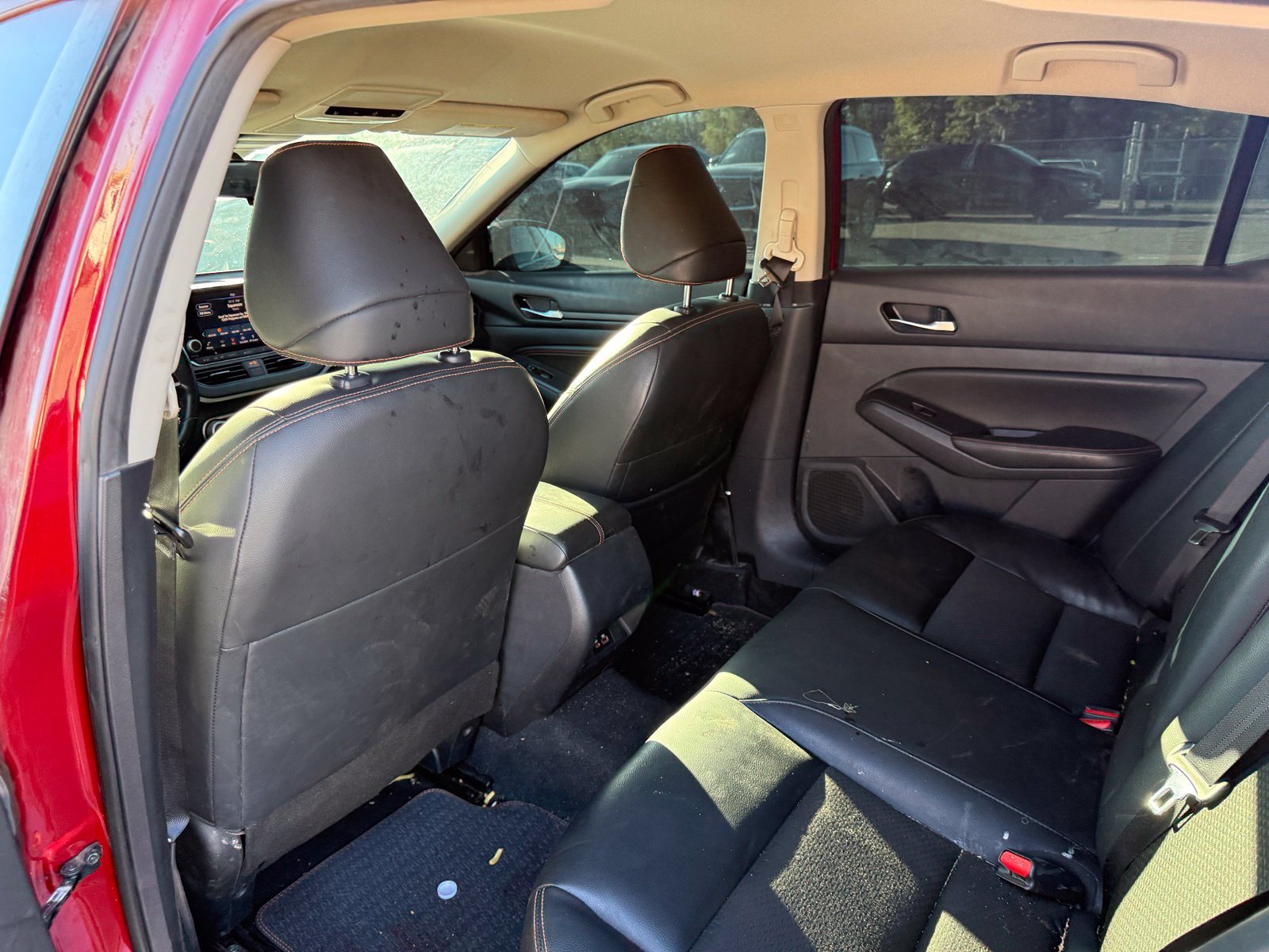 Used 2022 Nissan Altima 2.5 SR FWD image 11