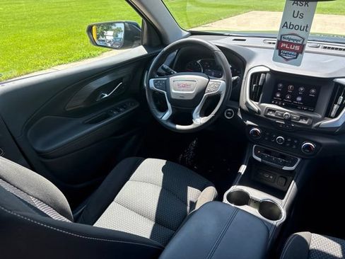Used 2023 GMC Terrain SLE w/ Driver Convenience Package FWD image 24