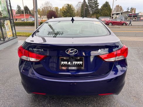 Used 2013 Hyundai Elantra GLS image 6