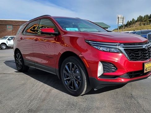 Used 2022 Chevrolet Equinox RS w/ RS Leather Package image 4