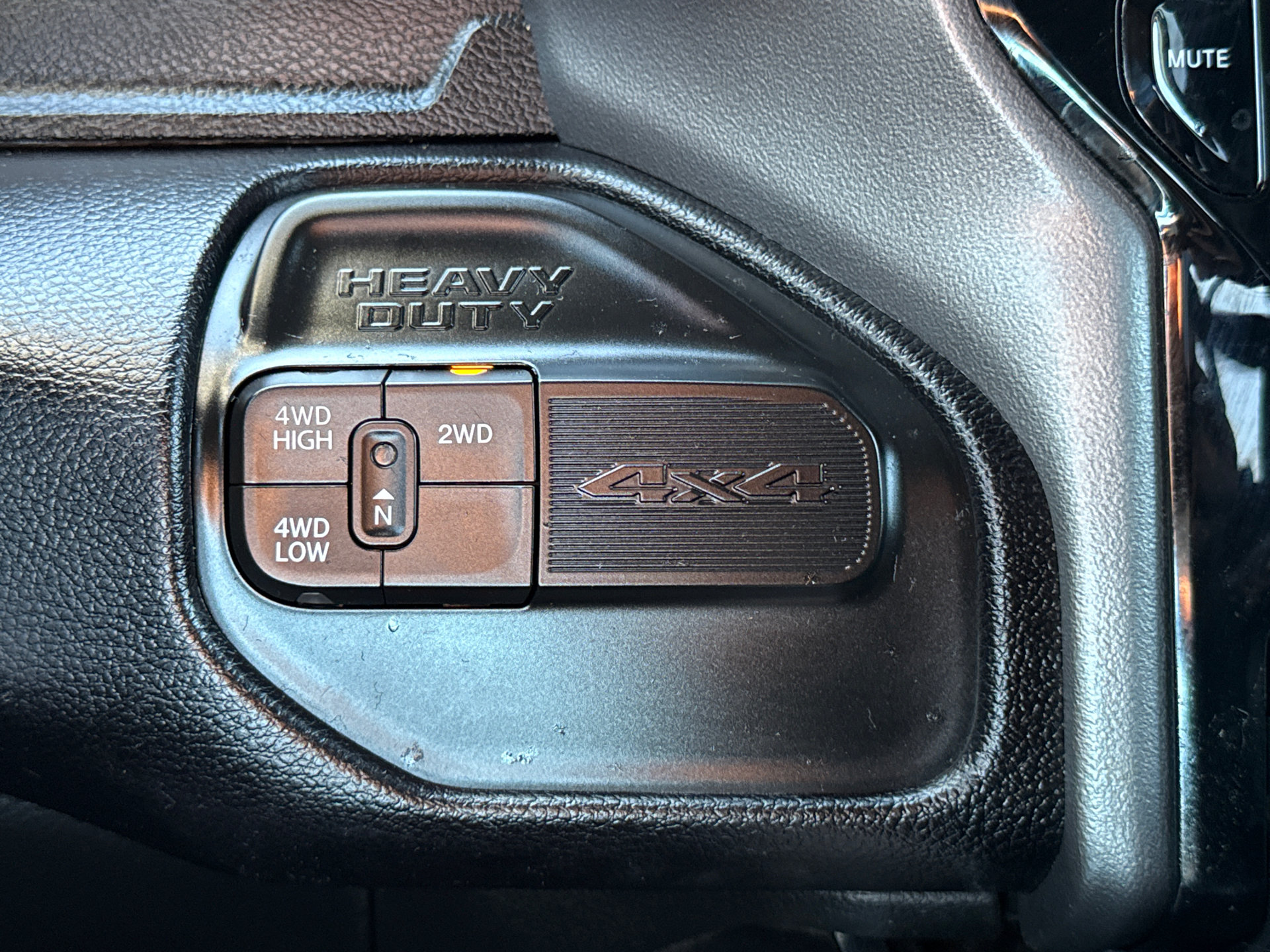 Used 2021 RAM 3500 Laramie AWD/4WD image 27