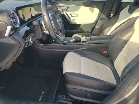 Used 2020 Mercedes-Benz CLA 250 CLA 250 image 9