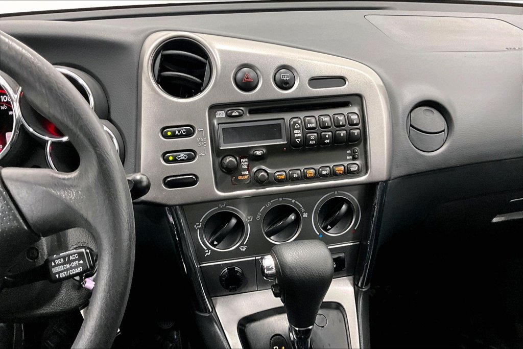 Used 2004 Pontiac Vibe w/ Moon And Tunes Value Package FWD image 18