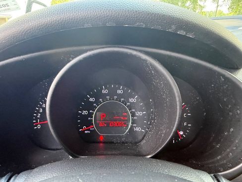 Used 2018 Kia Soul w/ Convenience Package FWD image 13