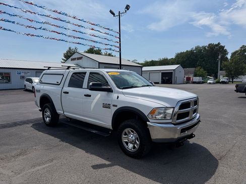Used 2018 RAM 2500 Tradesman w/ Chrome Appearance Group AWD/4WD image 2