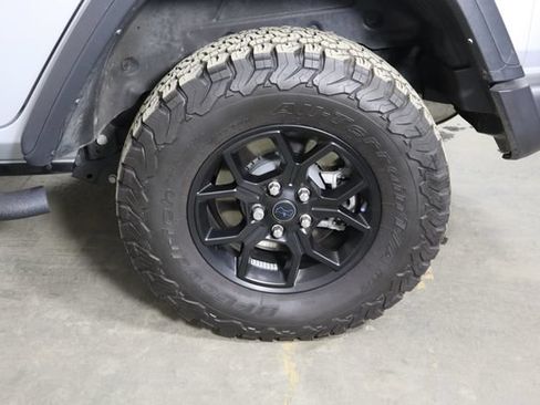 Used 2024 Jeep Wrangler Unlimited AWD/4WD image 42