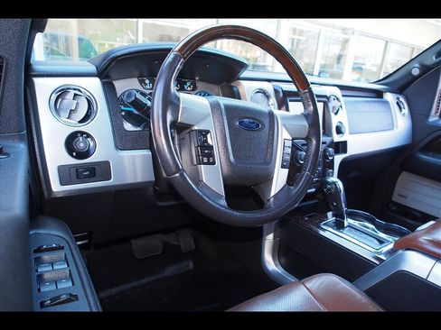 Used 2014 Ford F150 Platinum image 17