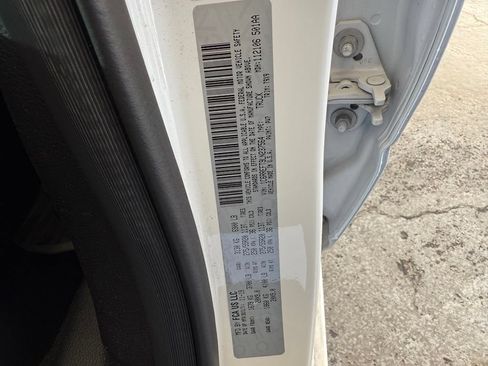 Used 2020 RAM 1500 Big Horn RWD image 29