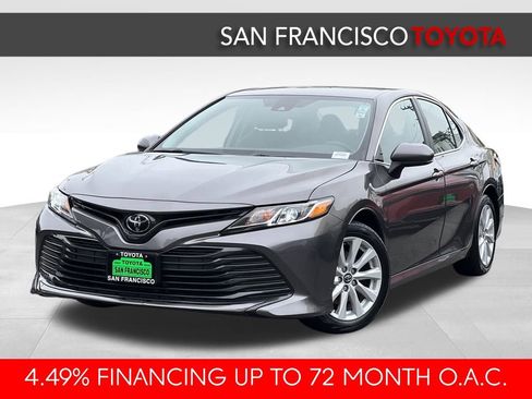 Certified 2020 Toyota Camry LE image 1