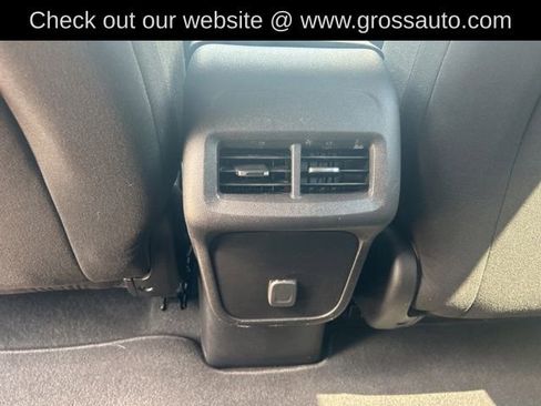Used 2018 Chevrolet Equinox LT AWD/4WD image 25