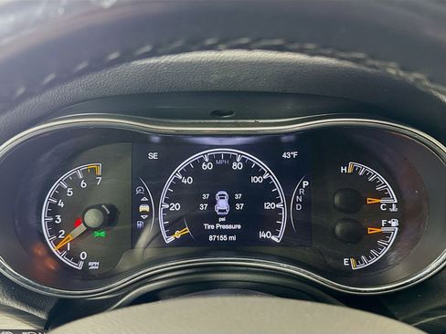 Used 2019 Jeep Grand Cherokee Limited w/ Luxury Group II image 15