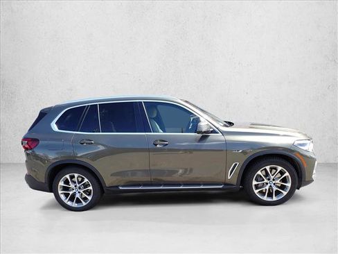 Used 2022 BMW X5 xDrive45e AWD/4WD image 13