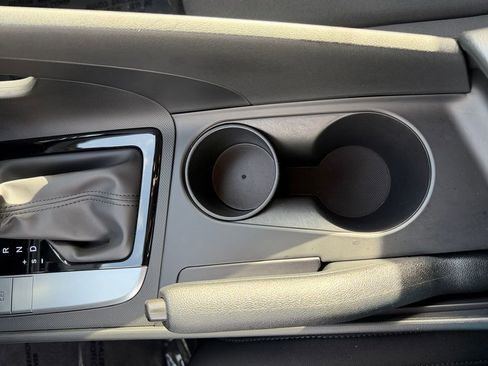 Certified 2023 Hyundai Elantra SEL w/ Preferred Accessory Package image 23