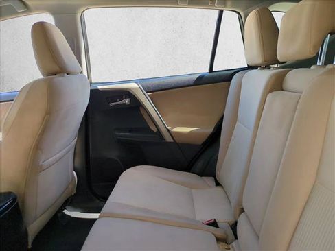 Used 2014 Toyota RAV4 XLE FWD image 18