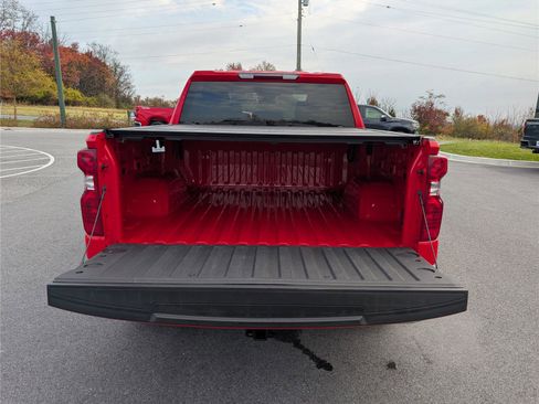 Used 2022 Chevrolet Silverado 1500 LT image 12