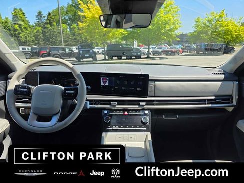 Used 2024 Hyundai Santa Fe SEL AWD/4WD image 20