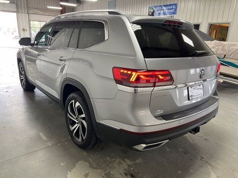 Used 2021 Volkswagen Atlas SEL Premium image 4