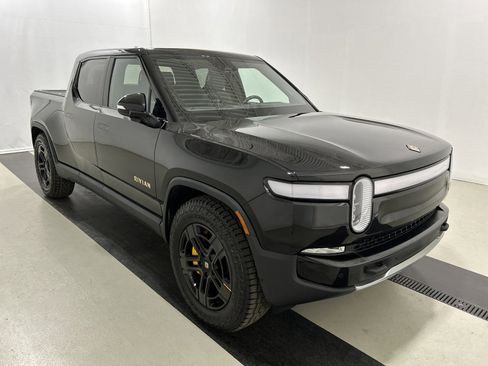 Used 2024 Rivian R1T Adventure AWD/4WD image 7