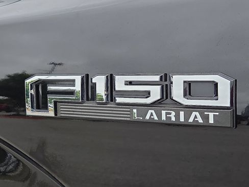 Used 2020 Ford F150 Lariat AWD/4WD image 9