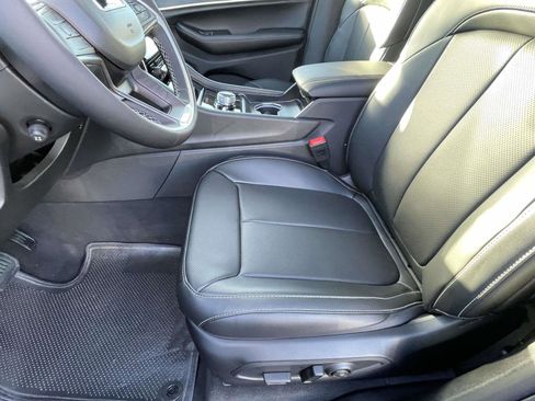 New 2025 Jeep Grand Cherokee Limited image 18