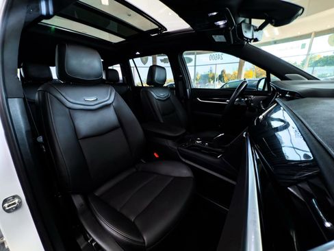 Used 2024 Cadillac XT6 Premium Luxury w/ Technology Package image 35