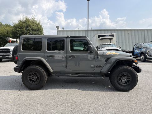 Used 2023 Jeep Wrangler Unlimited Sport w/ Xtreme 35 Tire Package AWD/4WD image 9