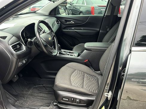 Used 2020 Chevrolet Equinox LT FWD image 18